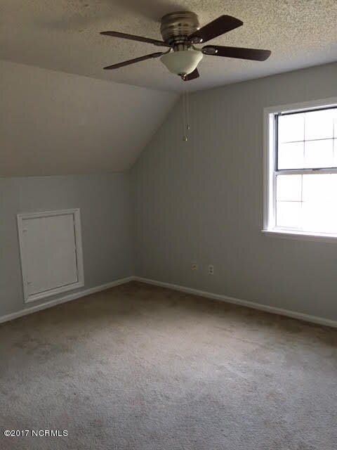 302 Audubon Dr, Jacksonville, NC 28546 - photo 5