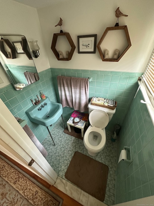 1110 Poquonnock Rd, Groton, CT 06340 - photo 6