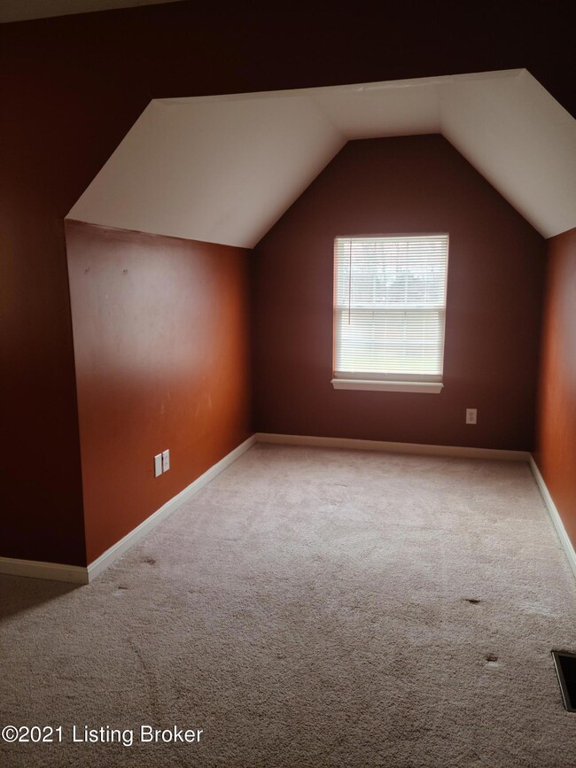 8703 Sanctuary Ln, Louisville, KY 40291 - photo 2