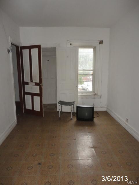 550 N 4th St, Allentown, PA 18102 - photo 6