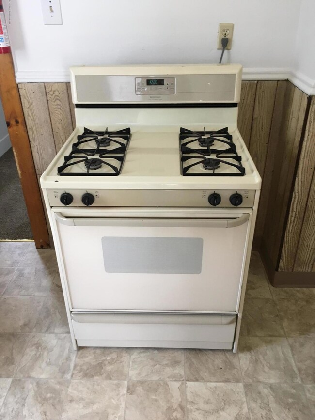 1005 Cedar Ave, Scranton, PA 18505 - photo 5