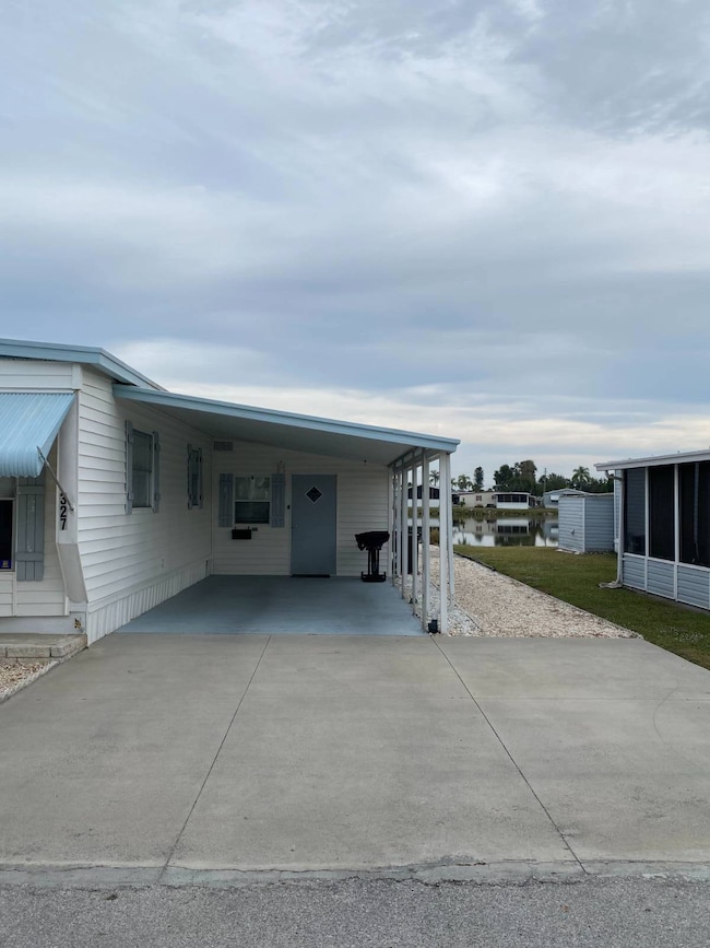 1654 Moonraker Dr unit 327, Ruskin, FL 33570 - photo 3