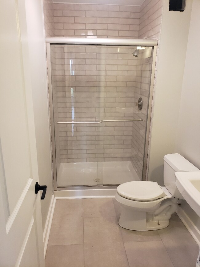 600 Naples Ct unit 208, Glenview, IL 60025 - photo 4