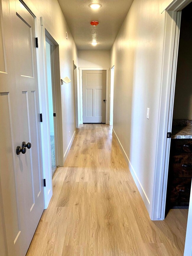 Hallway to bedrooms