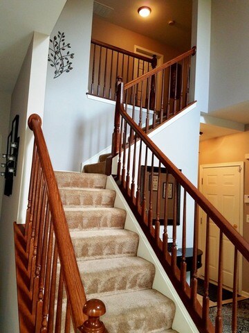 2nd Floor Staircase