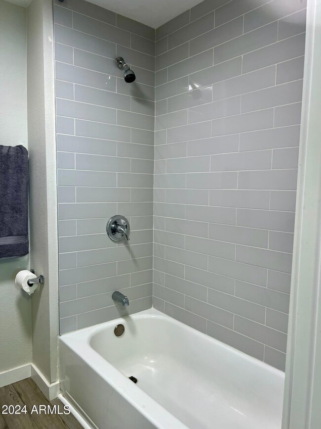 2126 N 25th Place unit A, Phoenix, AZ 85008 - photo 6