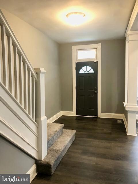 202 S Hilton St, Baltimore, MD 21229 - photo 2