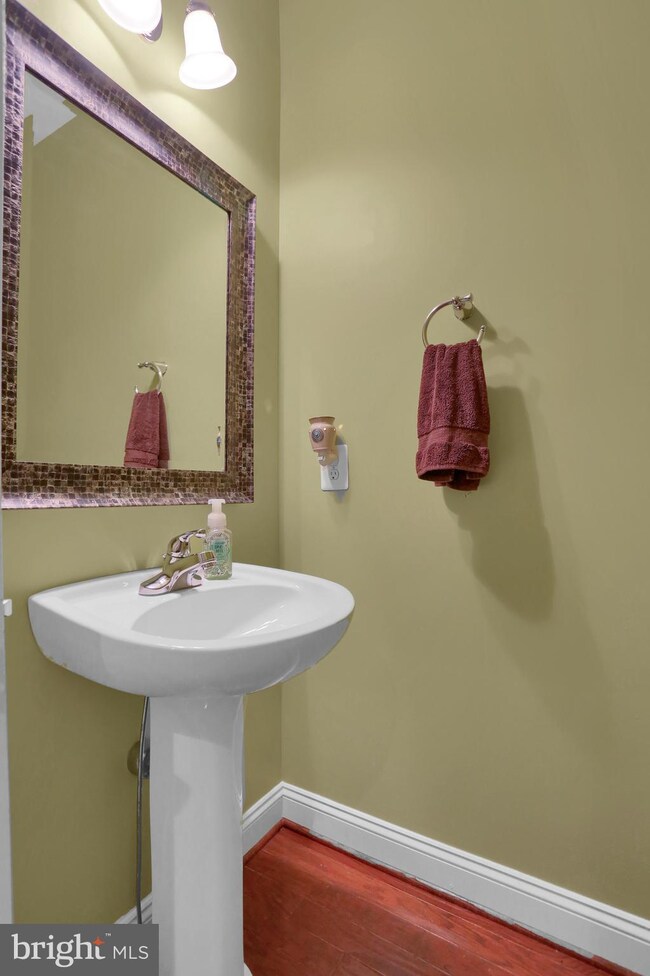 1407 Fieldbrook Cir unit 12, York, PA 17403 - photo 3