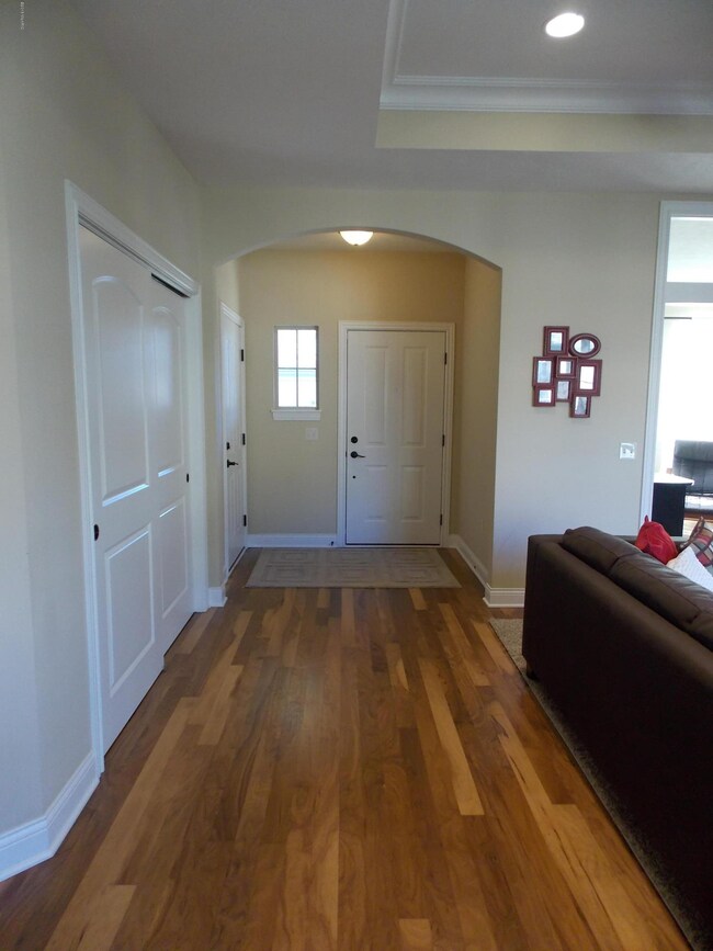 5280 Mapleside Ln SW unit 105, Wyoming, MI 49418 - photo 2