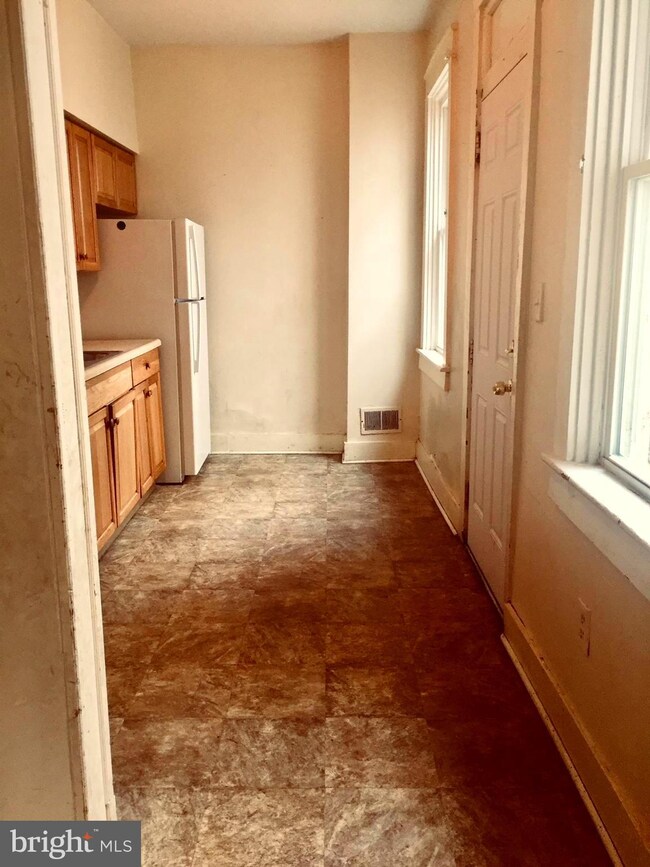 412 Locust St, Lancaster, PA 17602 - photo 3