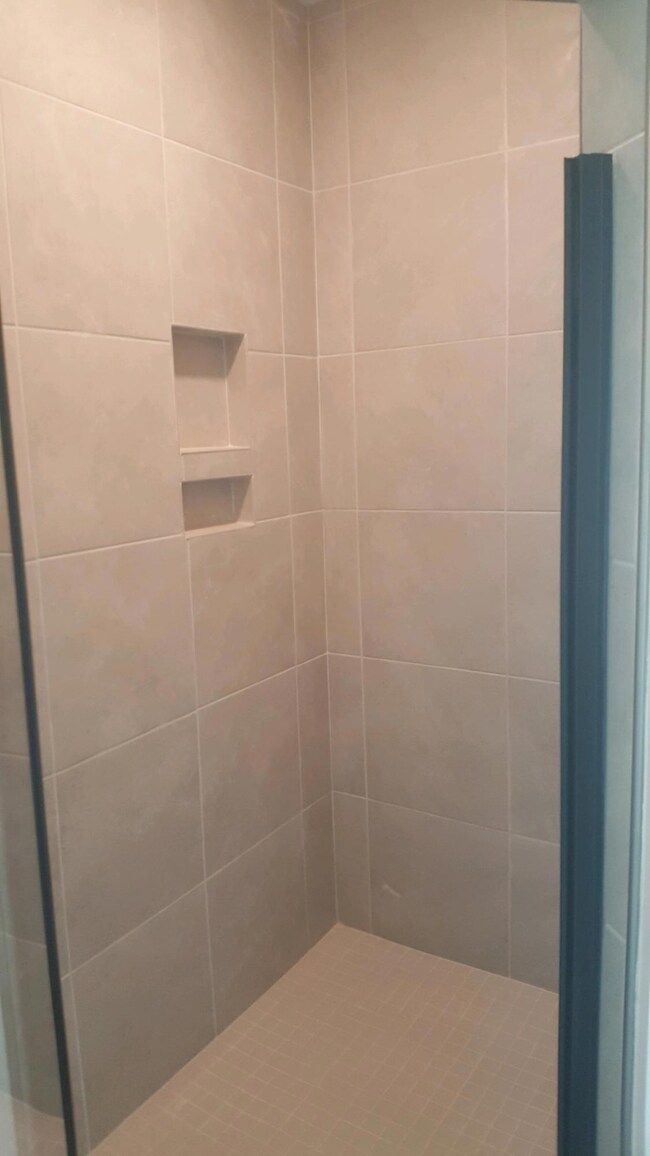 madison owners shower