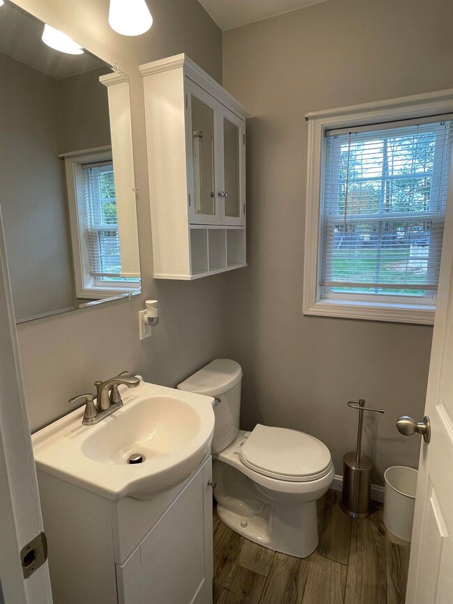 14 Winsor Ave unit B, Concord, NH 03303 - photo 4