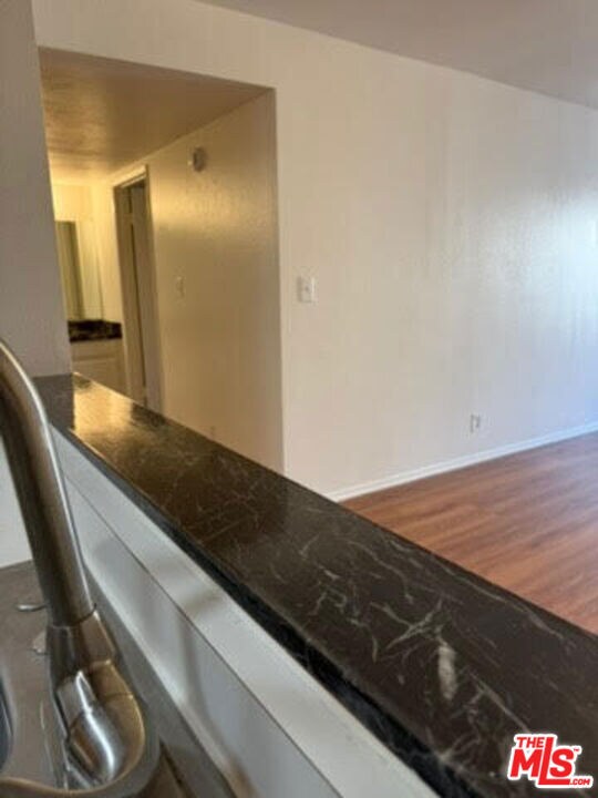 435 S Virgil Ave unit 303, Los Angeles, CA 90020 - photo 3