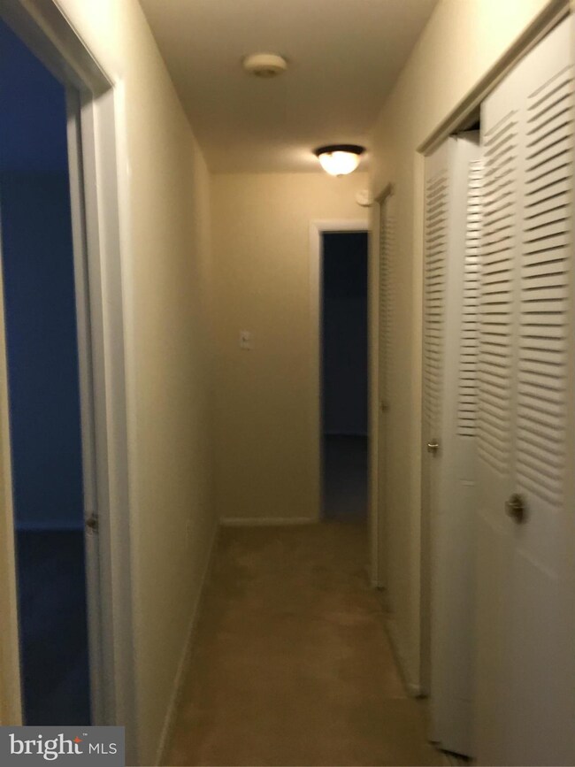 204 Park Terrace Ct SE unit 23, Vienna, VA 22180 - photo 7