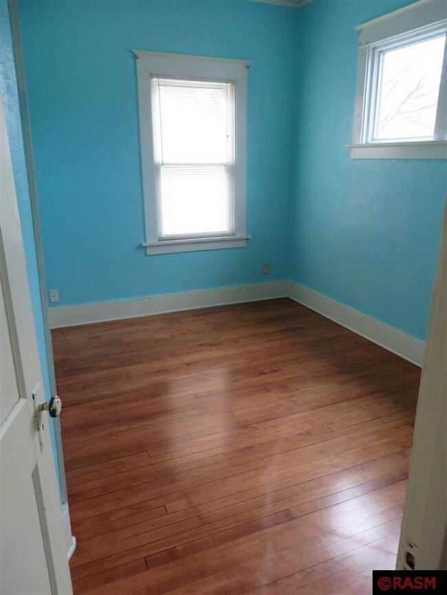 426 N 5th St, Mankato, MN 56001 - photo 3