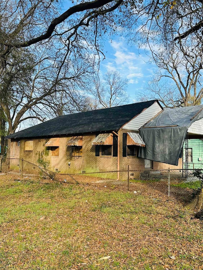 2536 Calvert Ave, Memphis, TN 38108 - photo 3