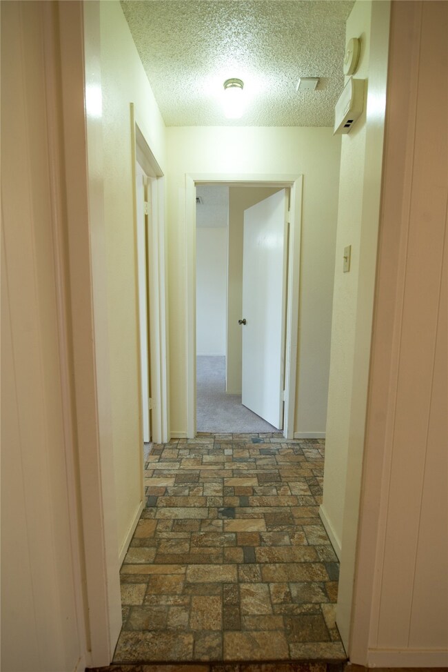 2004 Memphis Dr, Bedford, TX 76022 - photo 7