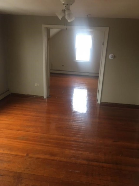 116 Englewood Ave, Pawtucket, RI 02860 - photo 4