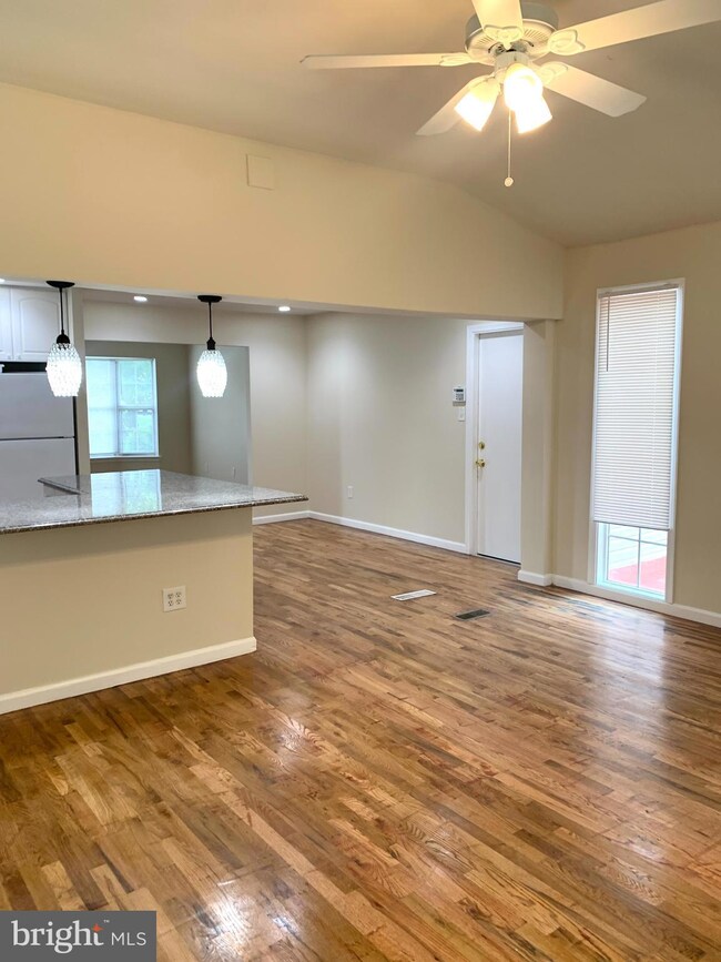 26 Blackburn Ct, Burtonsville, MD 20866 - photo 7