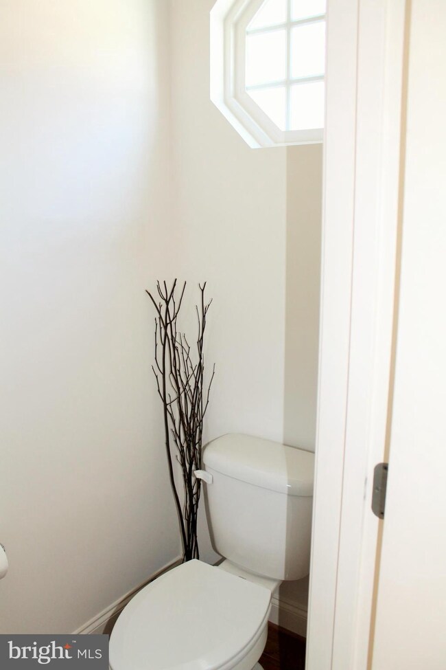 1117 Pasadena Yacht Yard Rd, Pasadena, MD 21122 - photo 6