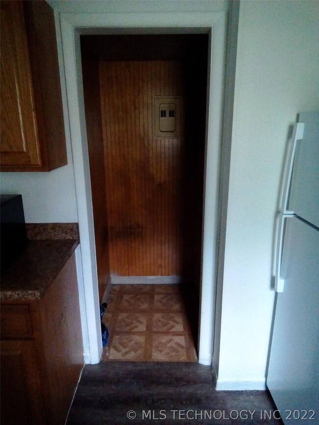 6108 S Madison Place unit A, Tulsa, OK 74136 - photo 6