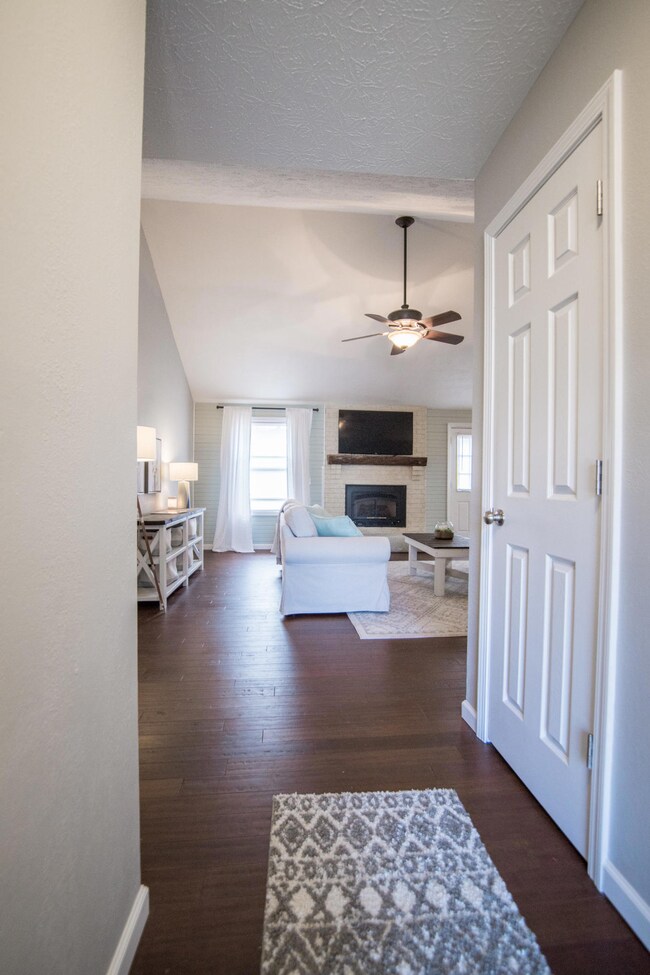 315 Hillcrest Ave, Nixa, MO 65714 - photo 5