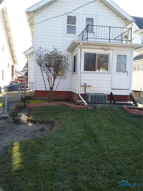 1840 Fairfax Rd, Toledo, OH 43613 - photo 2