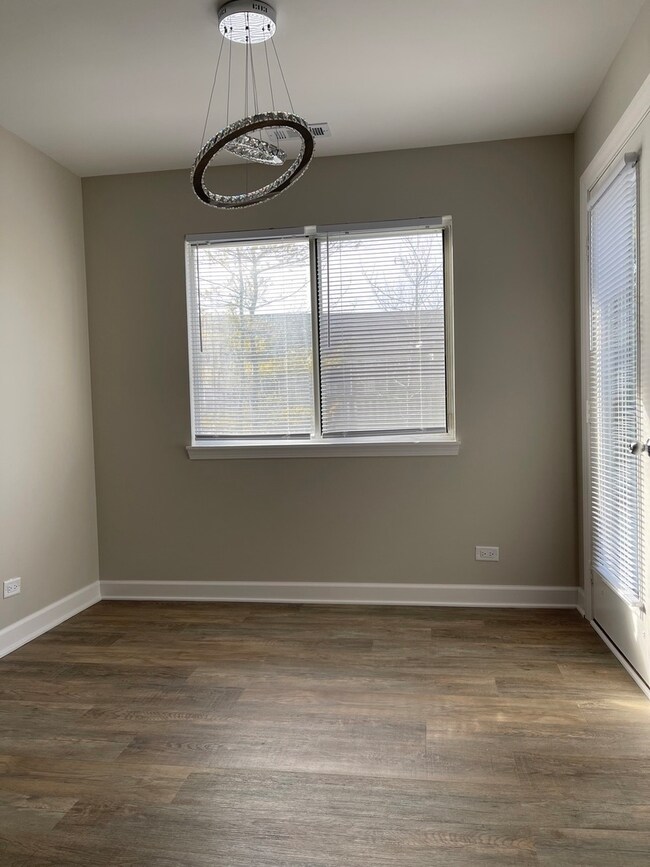 336 Mulberry Ct unit D2, Bartlett, IL 60103 - photo 5