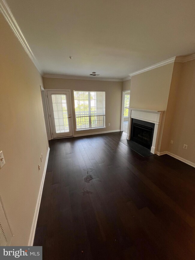 4561 Strutfield Ln unit 3309, Alexandria, VA 22311 - photo 3