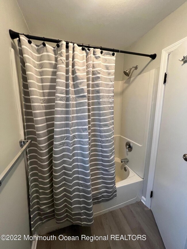 282 Carr Ave unit A, Keansburg, NJ 07734 - photo 4