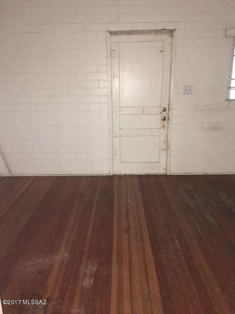 Back bedroom