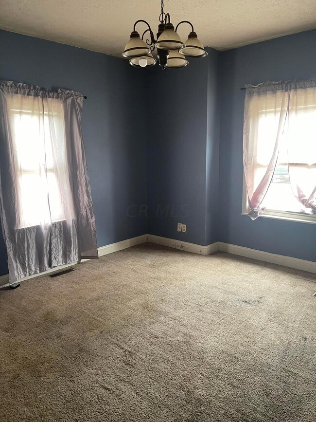 233 Owens St, Marion, OH 43302 - photo 7