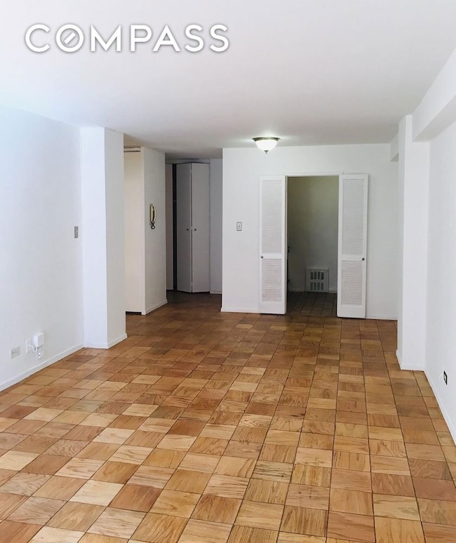 Colonnade East unit 2J, New York, NY 10022 - photo 4