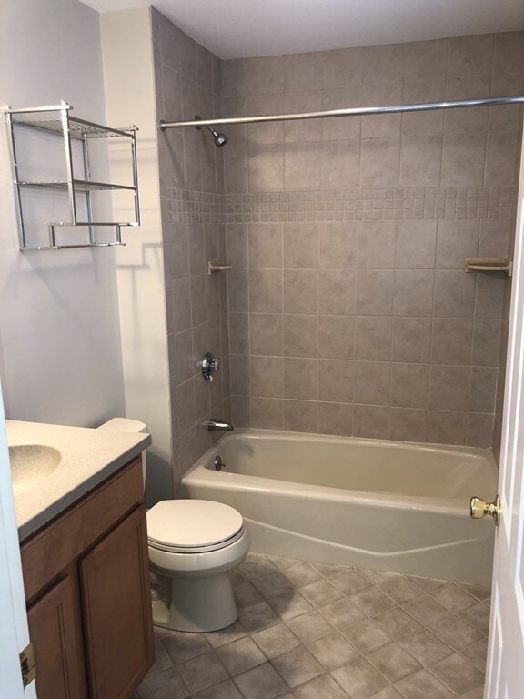 206 Washington St unit 1, Quincy, MA 02169 - photo 4