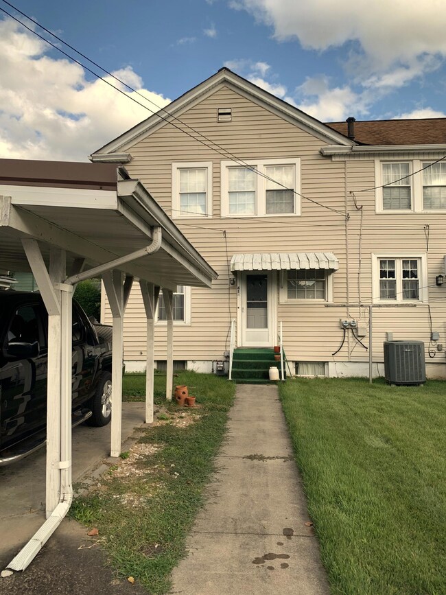 41 Begonia Ln unit 41A, Alloy, WV 25002 - photo 5