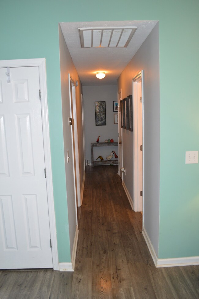 101 Berele Shepsele Ln, La Vergne, TN 37086 - photo 5