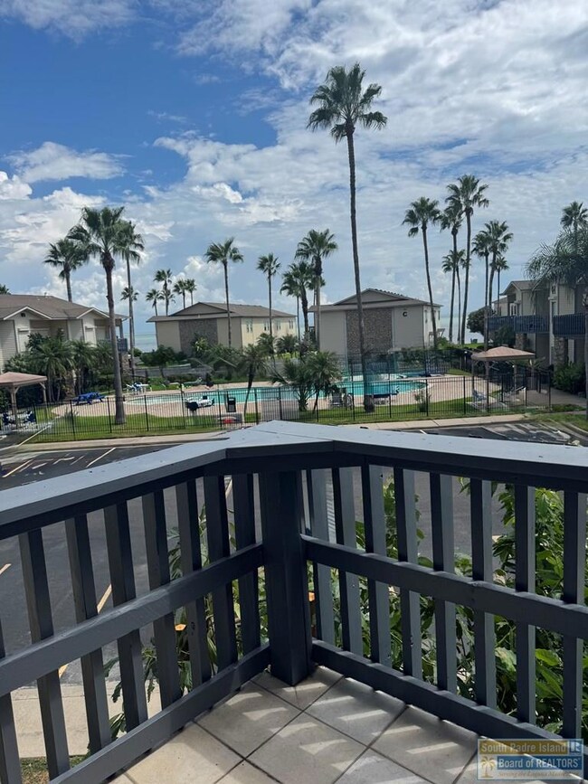 77 Santa Isabel Blvd unit N-2, Laguna Vista, TX 78578 - photo 2