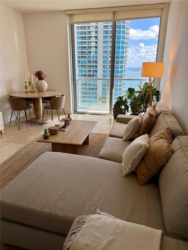 Avenue on Brickell unit 2707, Miami, FL 33131 - photo 2