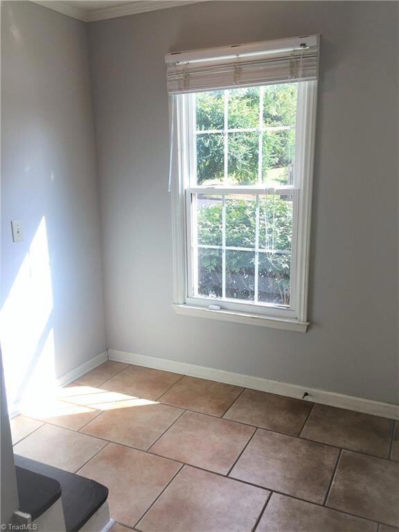 1805 N Winds Dr, Winston Salem, NC 27127 - photo 3