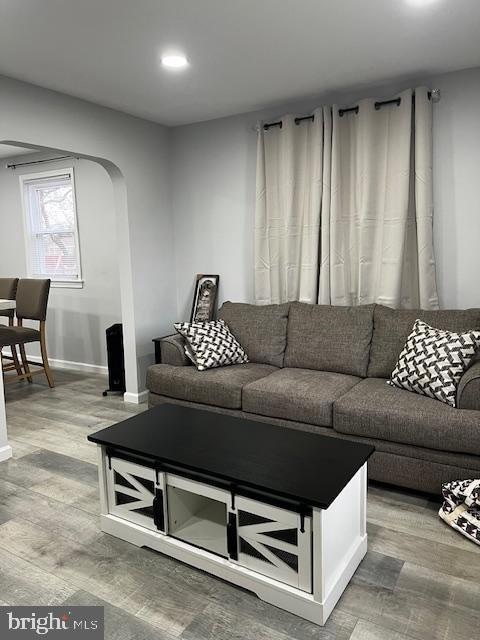 5402 Saint Barnabas Rd, Oxon Hill, MD 20745 - photo 2