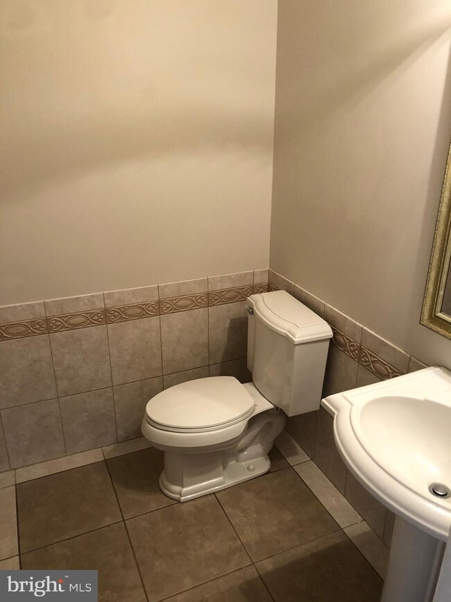 1111 Kings Crest Dr, Stafford, VA 22554 - photo 5