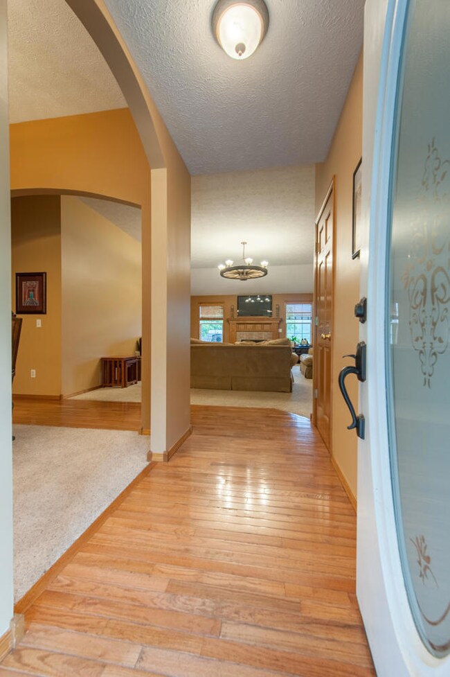 002_2307 N 10TH AVE OZARK