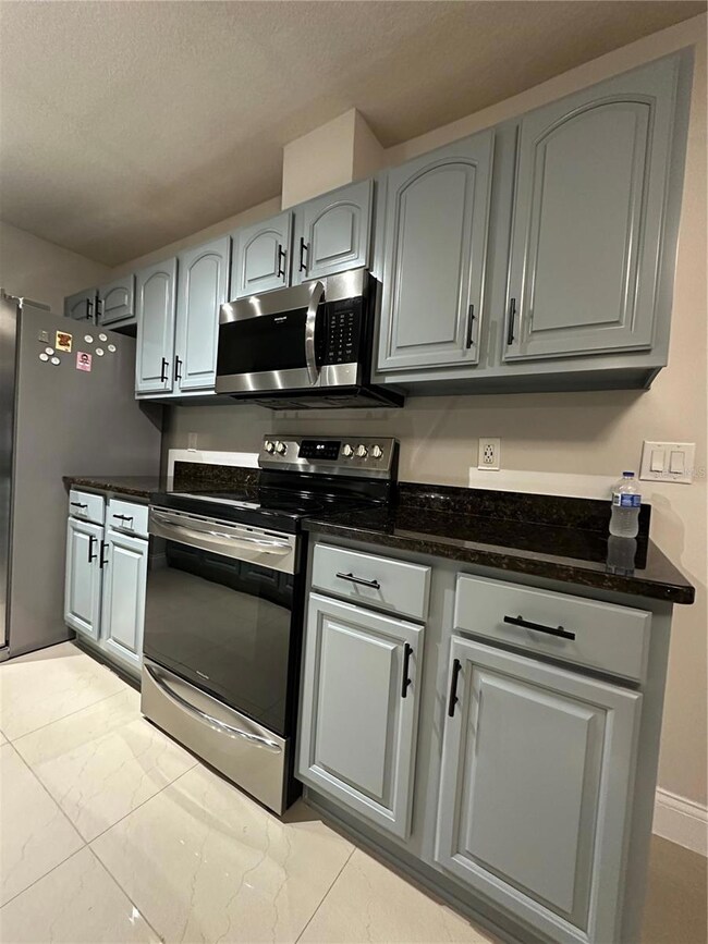 unlisted-address, Brandon, FL 33511 - photo 2