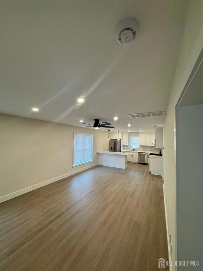 412 W Chestnut Ave, Metuchen, NJ 08840 - photo 3