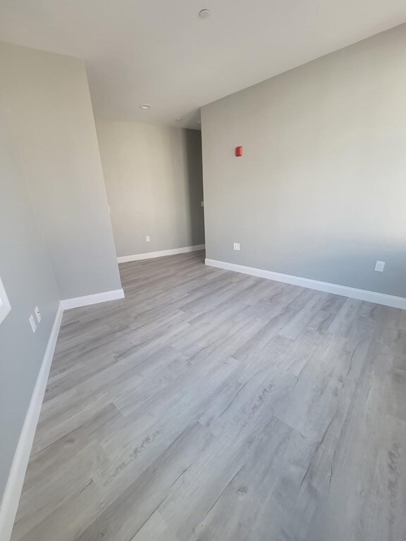 82 Broad St unit 3, Weymouth, MA 02188 - photo 5