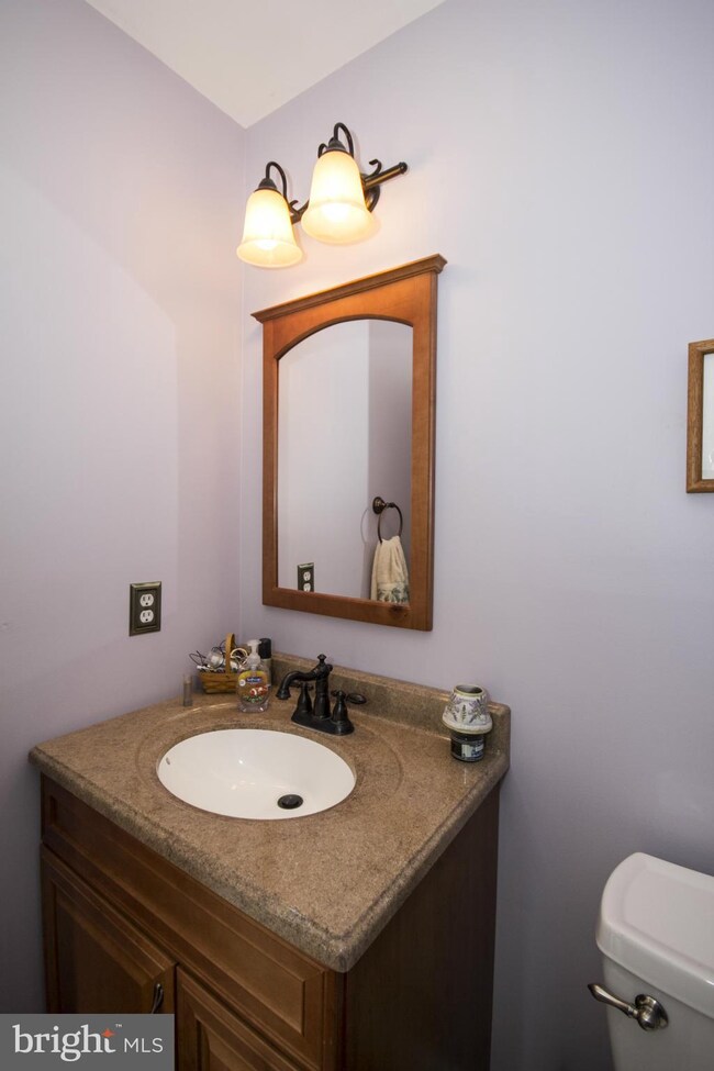 653 Budleigh Cir, Lutherville Timonium, MD 21093 - photo 3