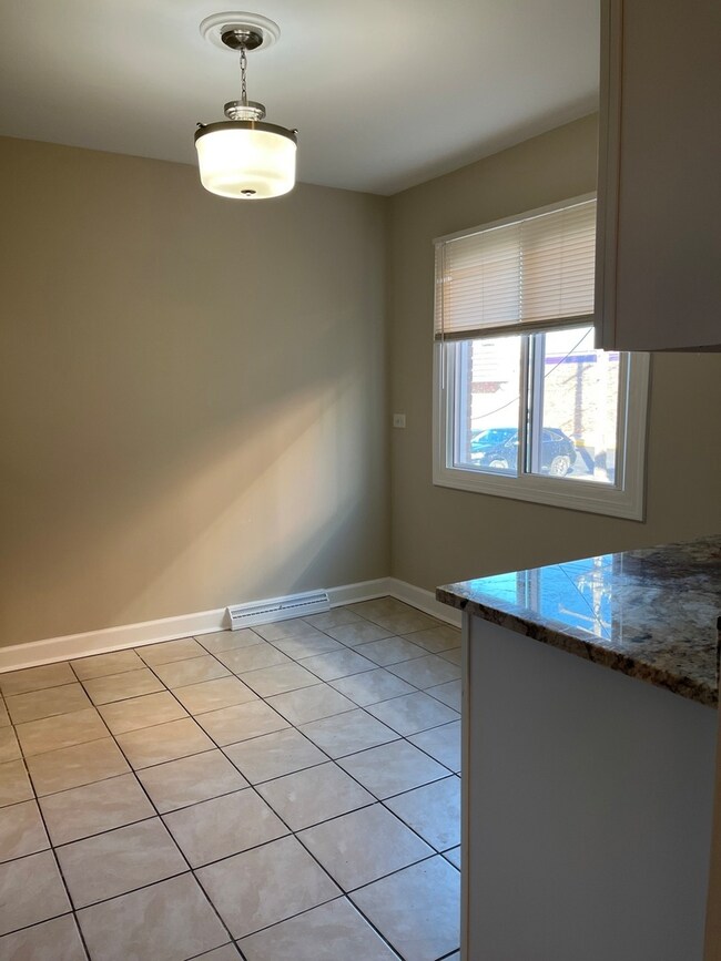 4864 W Carol St unit D, Niles, IL 60714 - photo 6