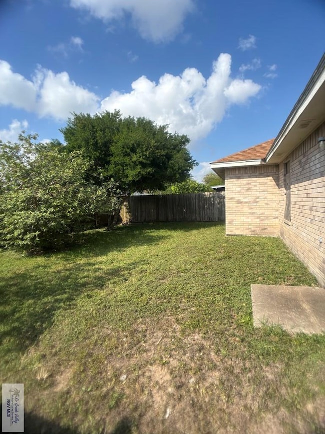 618 Mandarine Ln, Brownsville, TX 78521 - photo 7