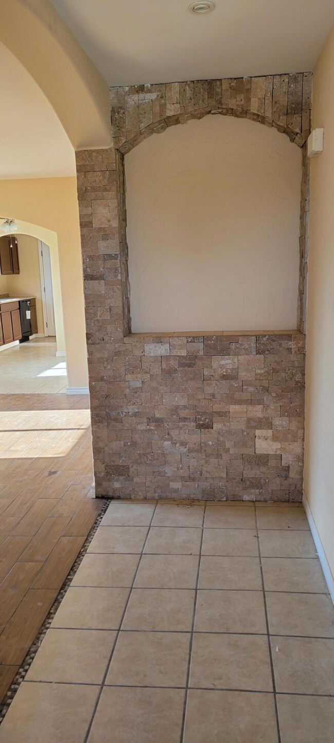 5629 Manila Dr, El Paso, TX 79924 - photo 2