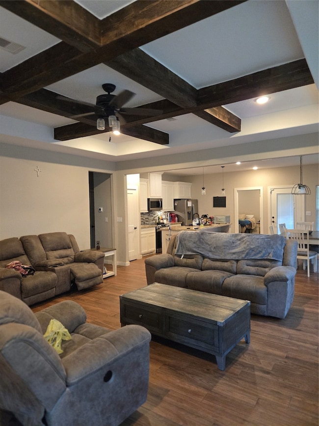 125 Smith St, Clute, TX 77531 - photo 3